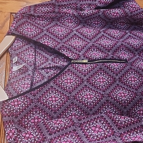 ✨️3/$20 ✨️Tacera‎ blouse - Picture 2 of 5